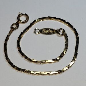 NAPIER Vintage Gold Tone Cobra Chain Bracelet
